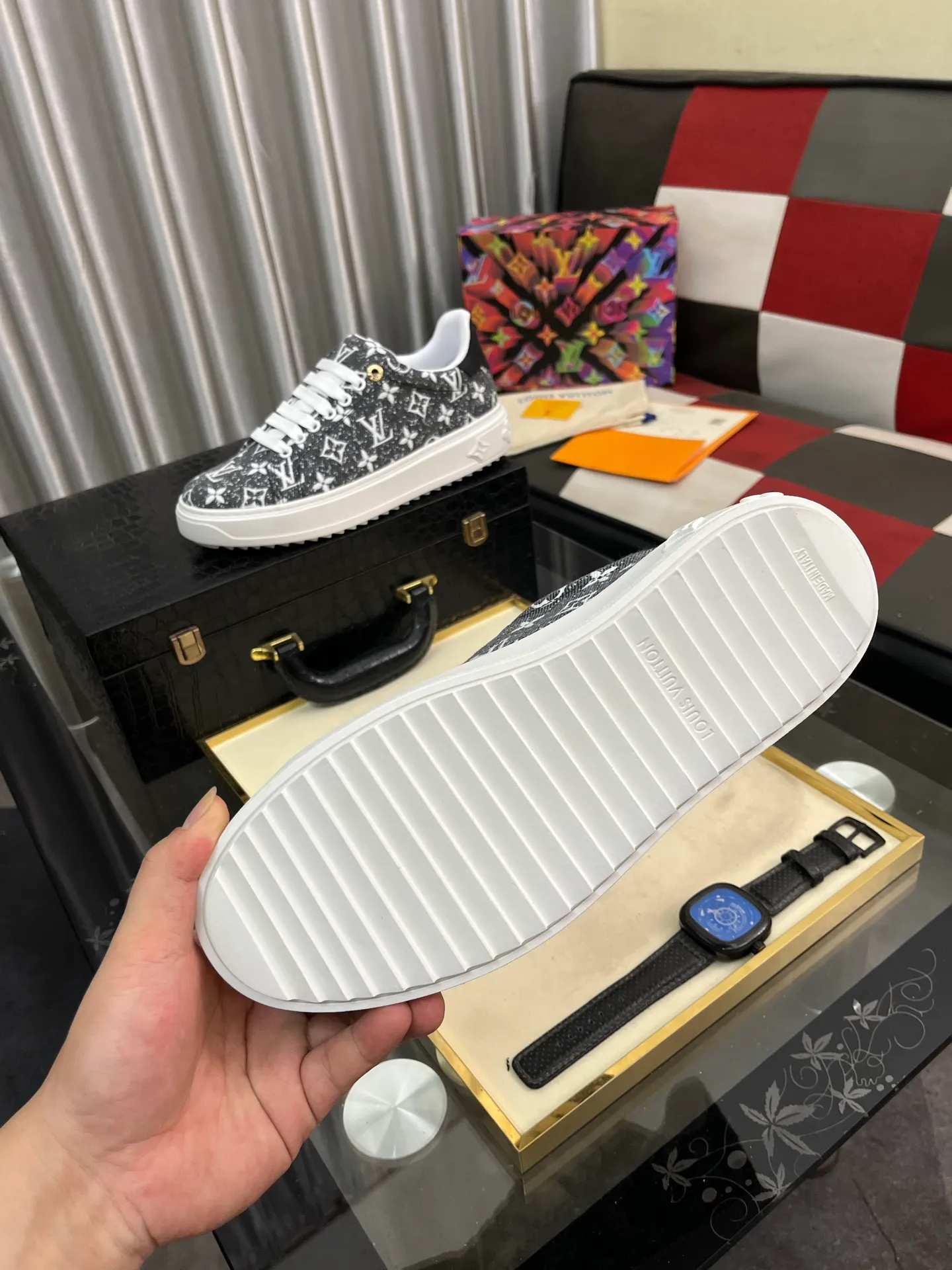 Men's shoes 💰540⌚️⌚️[Louis Vuitton LV] Dad shoes are popular casual sports shoes with outsole, breathable and comfortable, easy to walk, trendy men's versatile fly woven epoxy matching ➕leather lining➕Gucci's popular original outsole, sports and running style, super comfortable. Size 38-445️⃣Colors available